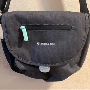 Sherpani crossbody grey
